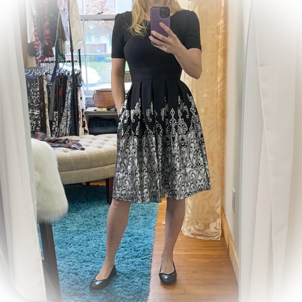 💕Beautiful like new Lularoe Amelia Dress💕